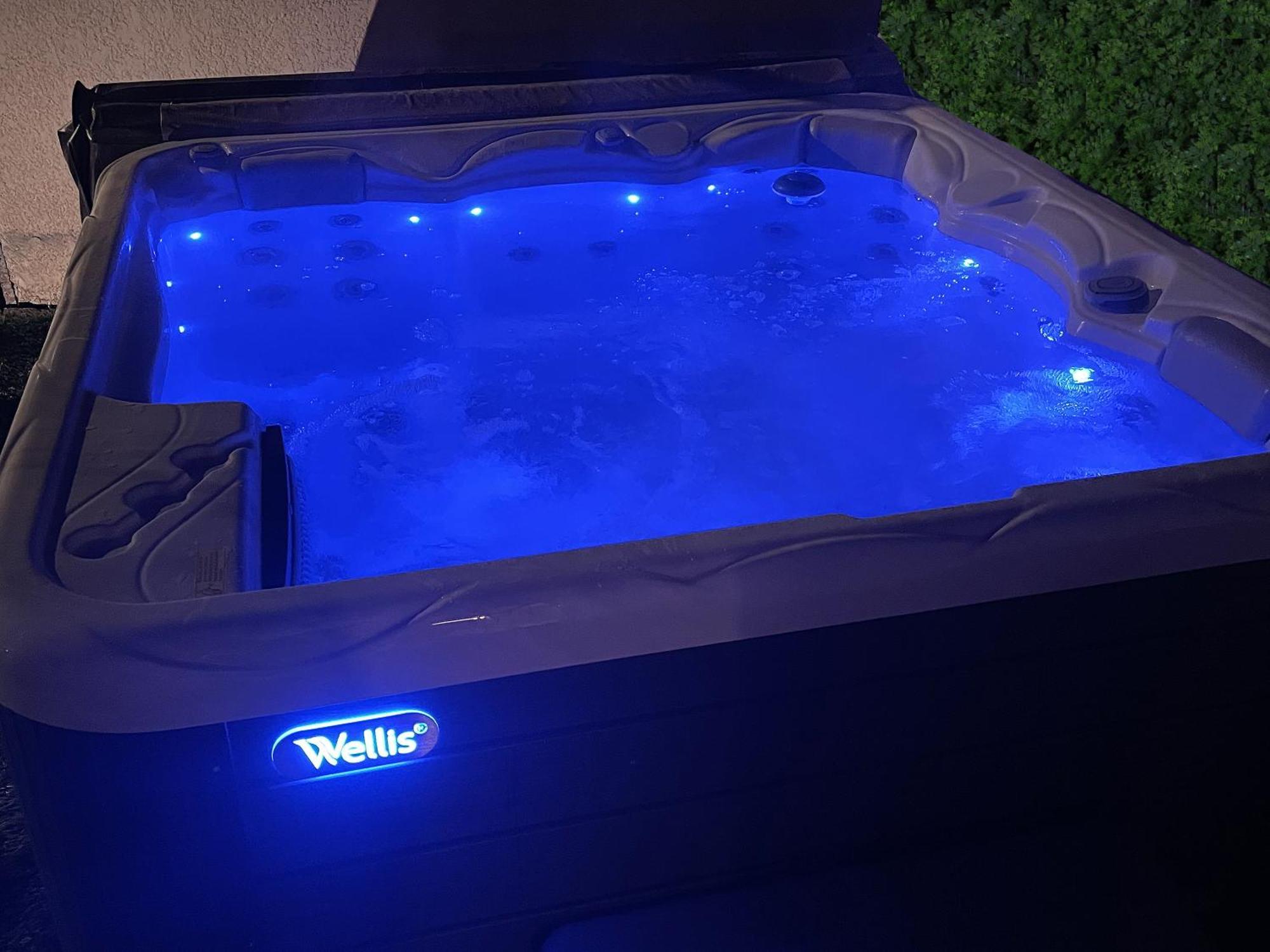 Unique! Jacuzzi Prive 35°C + Cinema Villa Entiere メイジュー エクステリア 写真